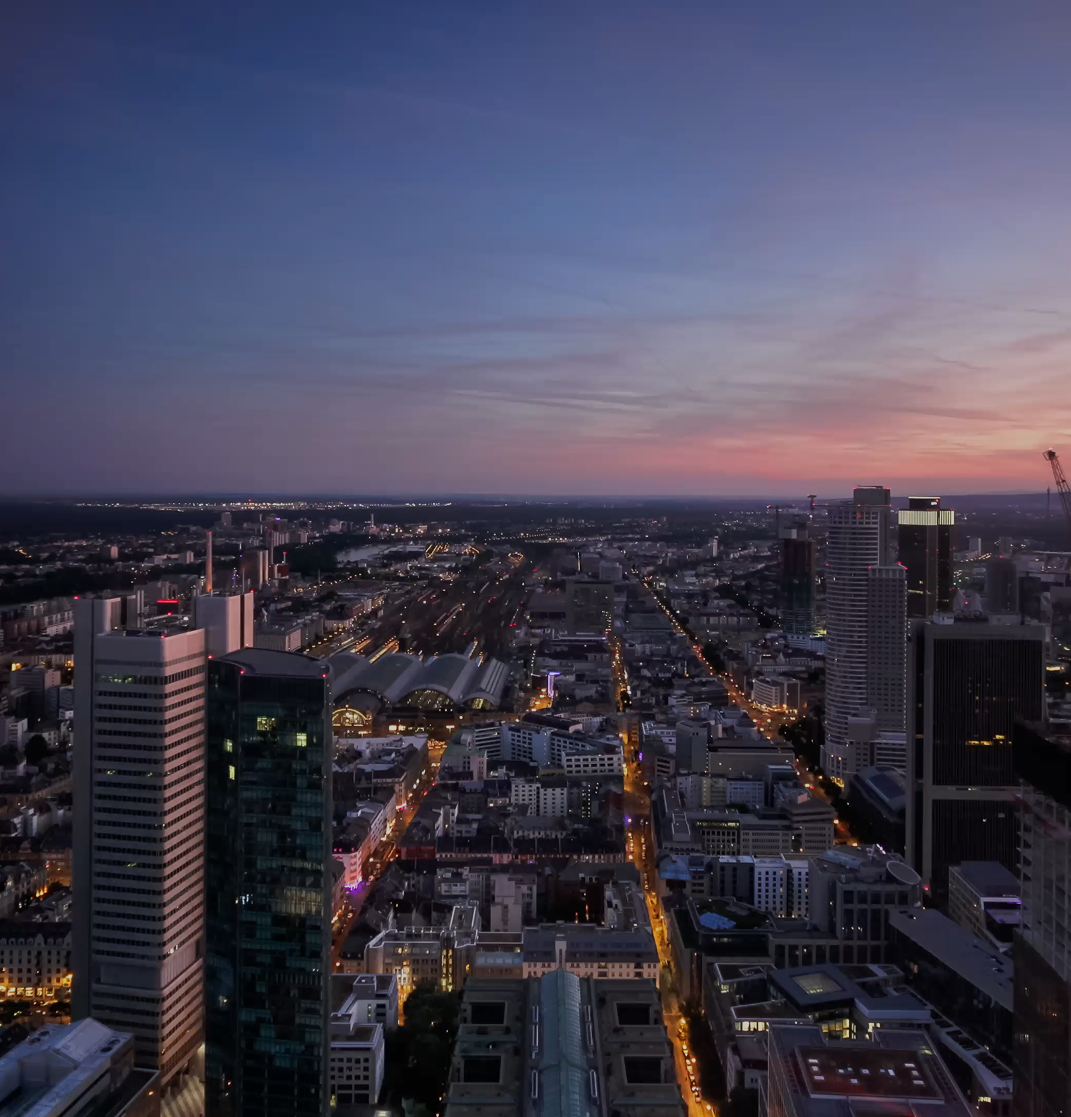 Blick über das abendliche Frankfurt/Main